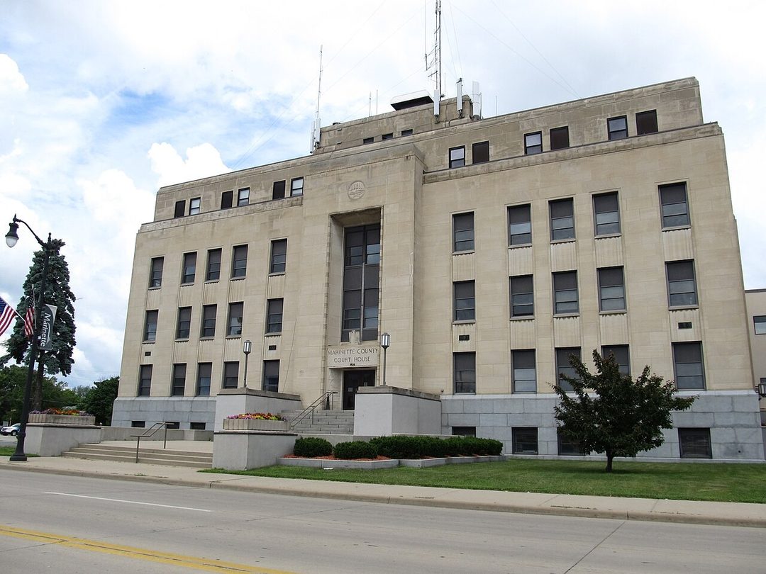Marinette County Courthouse in Marinette